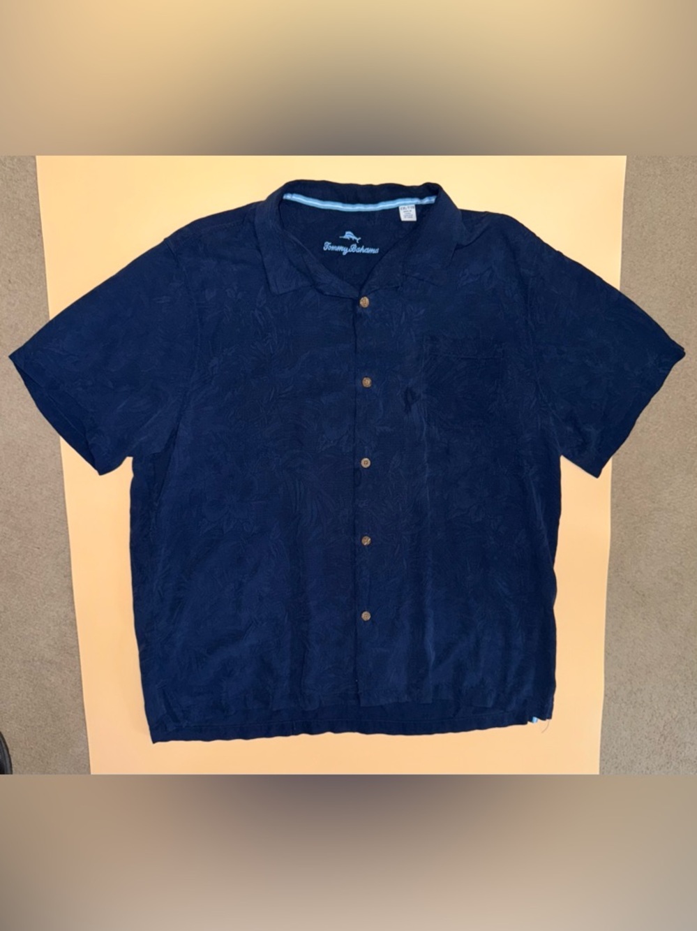 Tommy Bahama 100% Silk Camp Shirt Mens XXL Blue Hawaiian Button Front Casual